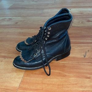 Vintage Laredo lace up cowboy boots. Size 6, black.